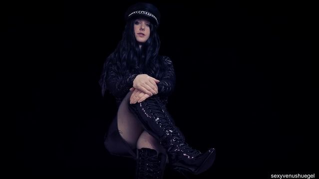 Deine Visage ist eine Klofresse