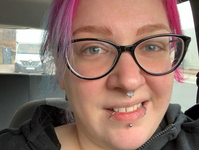 Siffiges Parkplatzklo? Egal, ich muss mal pissen!