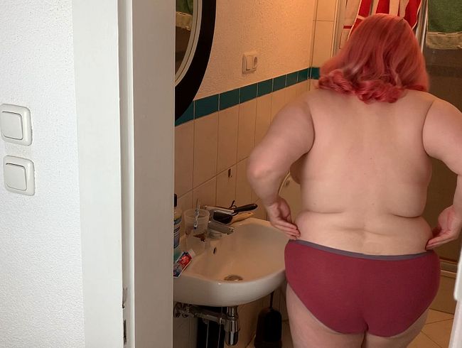 Dreister Spanner filmt mich im Bad