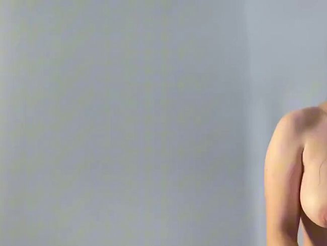 Ich erwarte seinen Schwanz ganz tief in meiner fotze ?