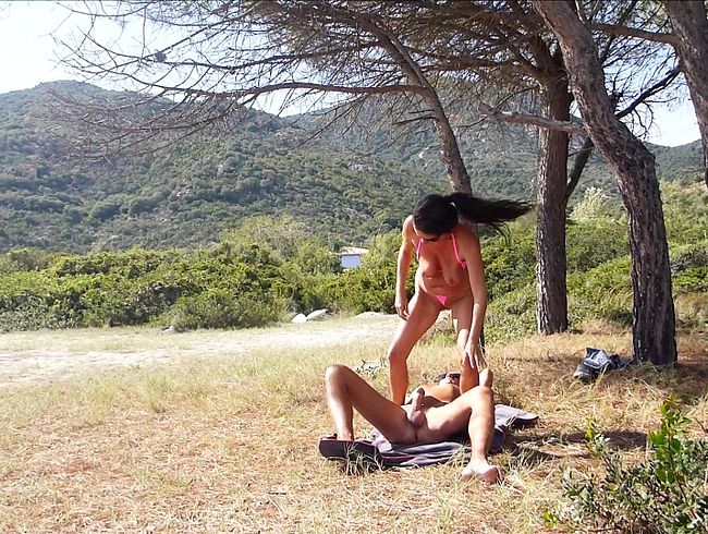 Beim Outdoor-Date geht es gleich zur Sache!