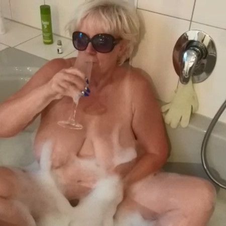 cool eingeseift und eiskalt abgeduscht