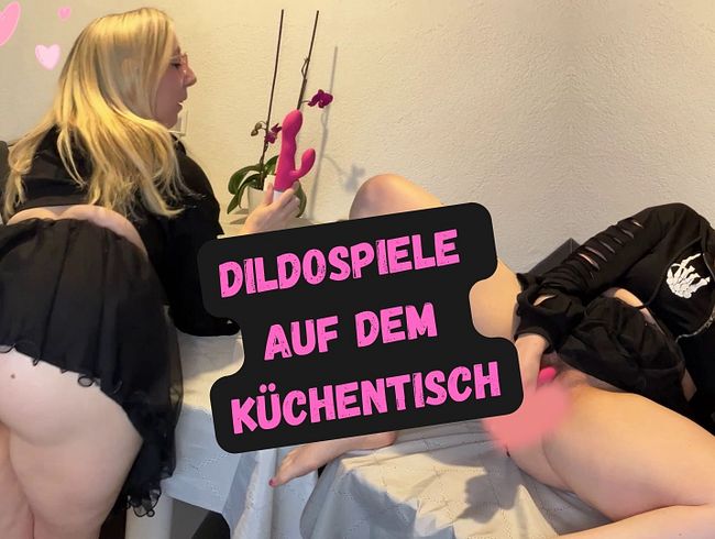 Dildospiele auf dem Küchentisch