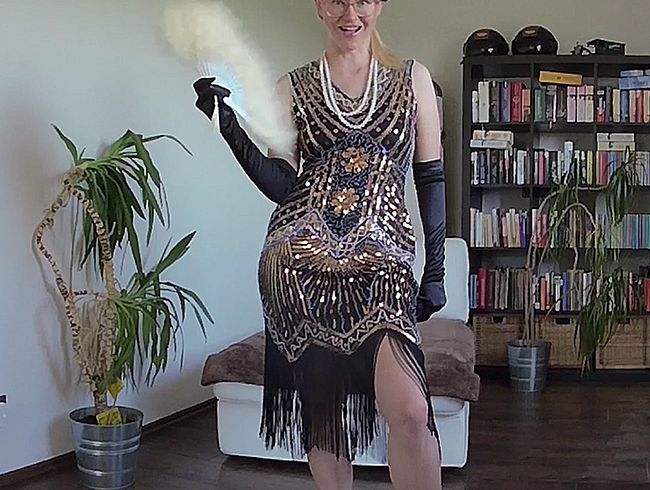 20er Jahre Girl wichst mit Dir