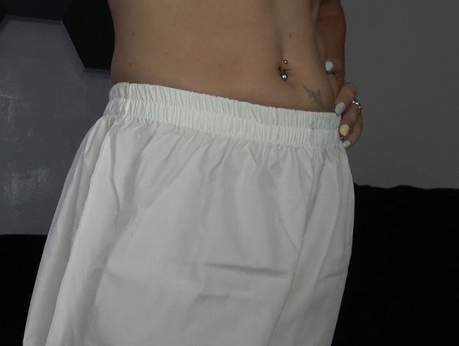 Leck meine behaarte Möse sauber!