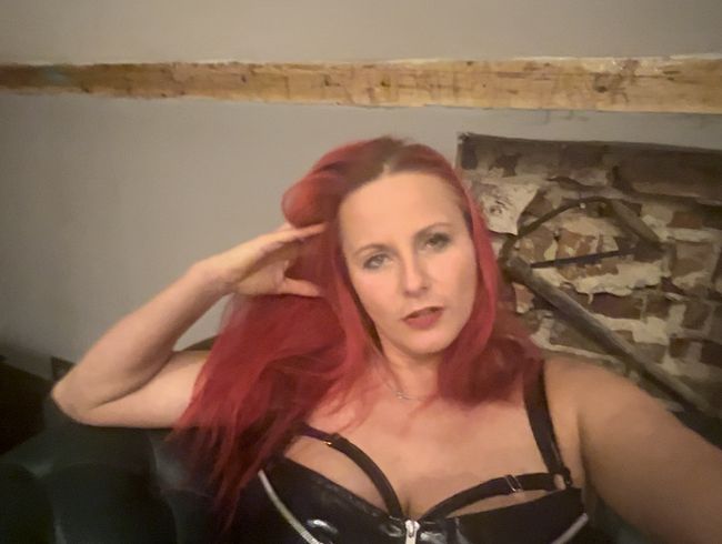 Betrachten wir AshleyCumStar ihre Sperma Fotze