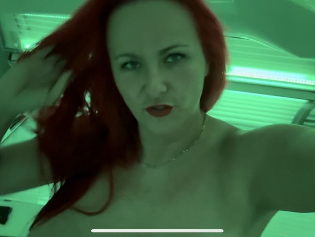 RedCatUgly im Solarium