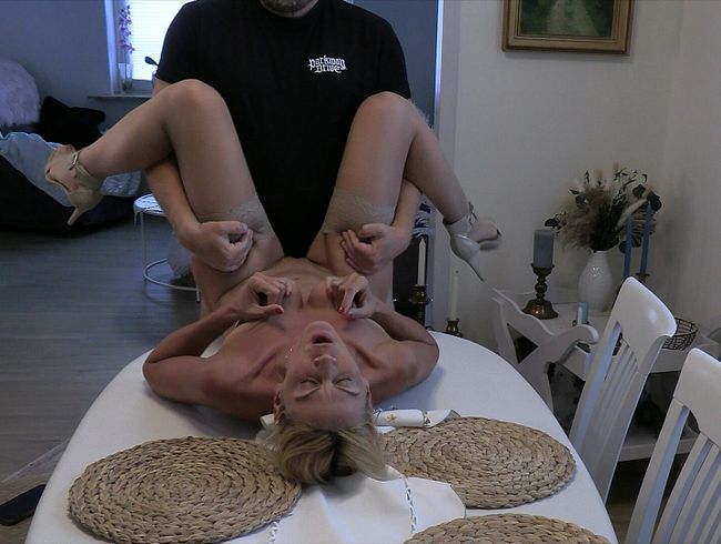 MegaSpermaDusche !!! Komplett eingekleistert in Nylons 