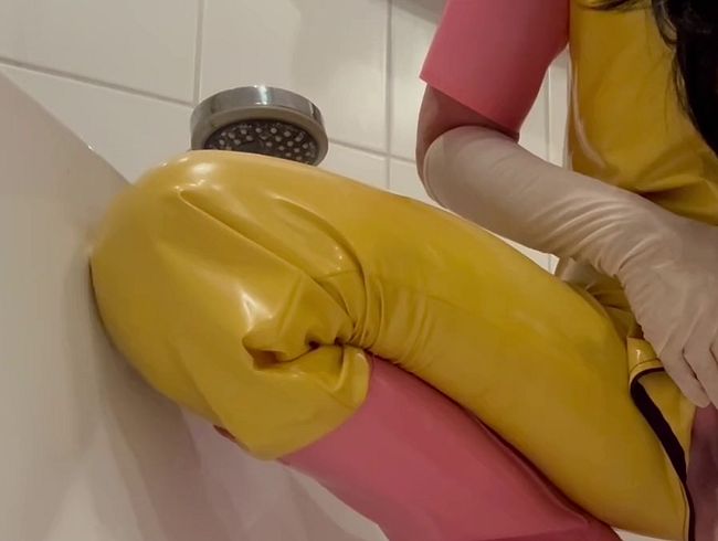 Magst du mir beim pissen zuschauen?