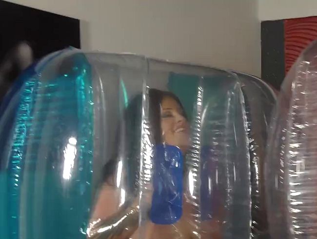 NAKED Wrestling mal anders - welche Titten holen den Sieg?