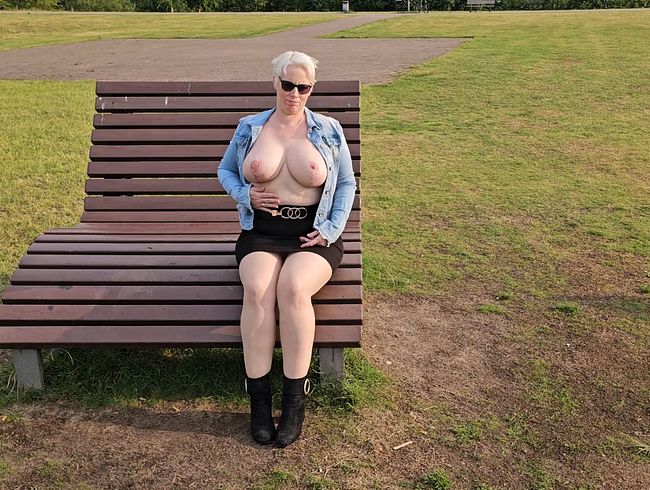 Frivol im Park und am See