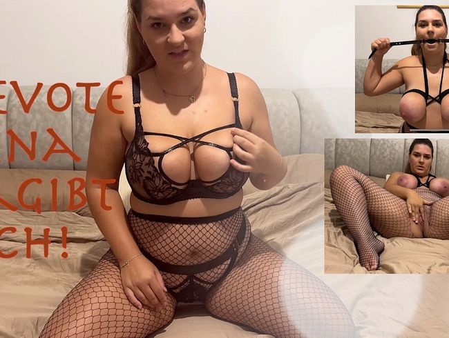 Devoter Lena wurden die Brüste abgebunden