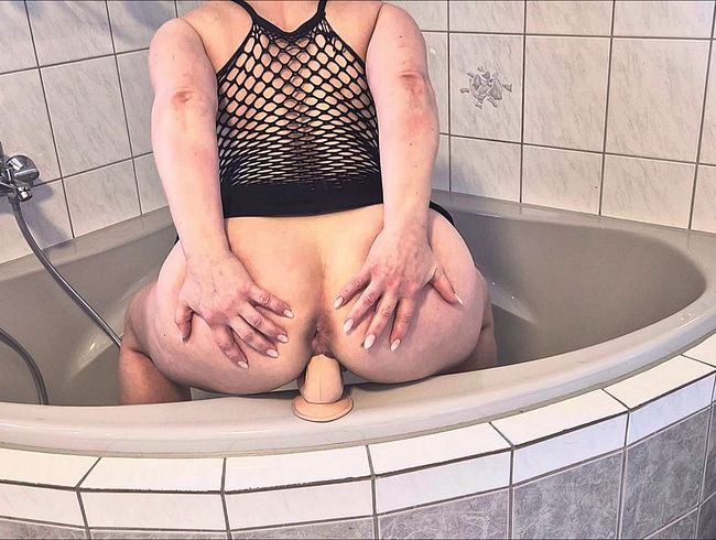 Feuchter Dildo-Ritt vor der Webcam Session