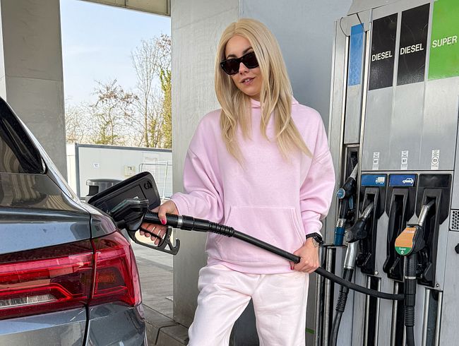 ALLES für eine TANKFÜLLUNG! ES REICHT mit den BENZINPREISEN! Benutz mich, wie du willst, für dich!