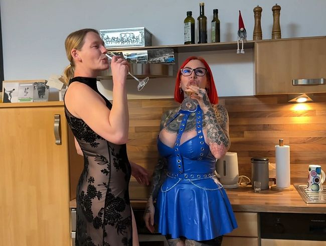 Spritziger Mädelsabend ! So versaut geht es bei mir wirklich zu !