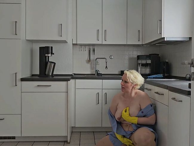 Bei der Hausarbeit gestört