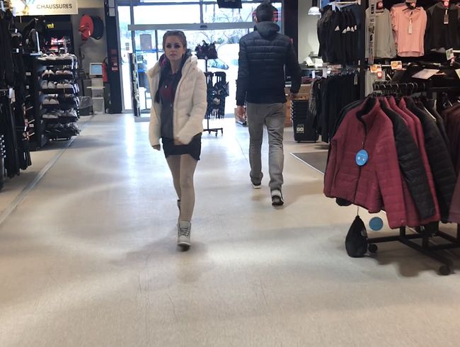 Geschwängert im einkaufsladen