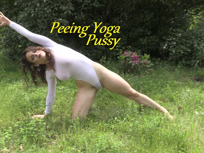 Peeing Yoga Pusssy