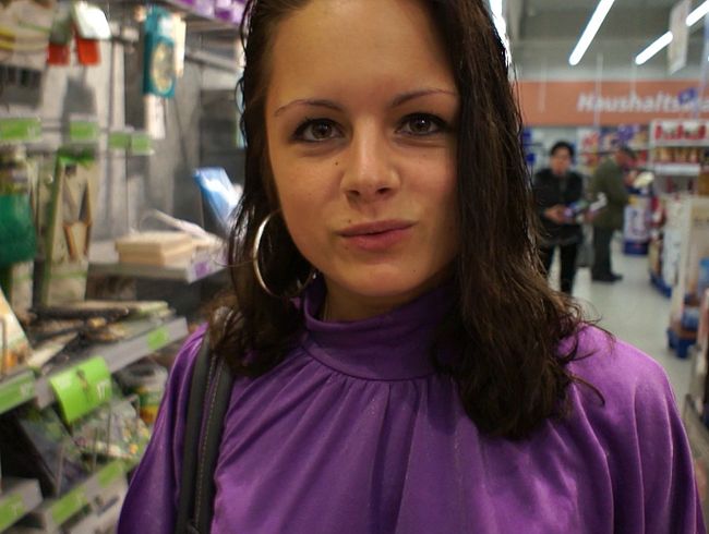 Mein erstes mal mit 18j im einkaufladen!! creampie!!