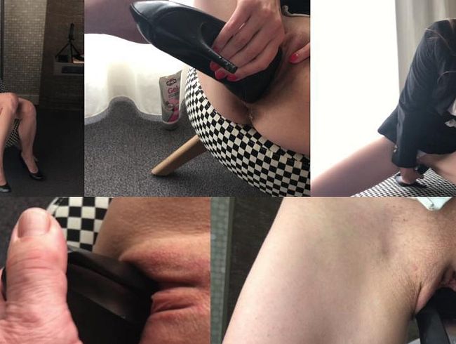 Highheel in die Fotze gesteckt (Userwunsch)