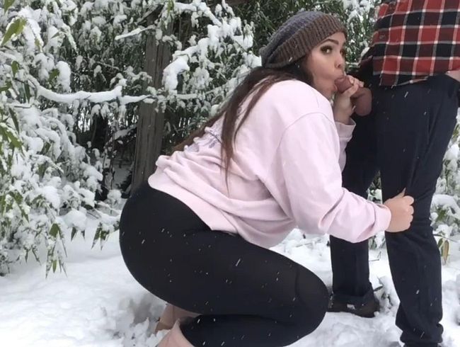 Franzi's geiles Outdoor Schneeblasen!!!