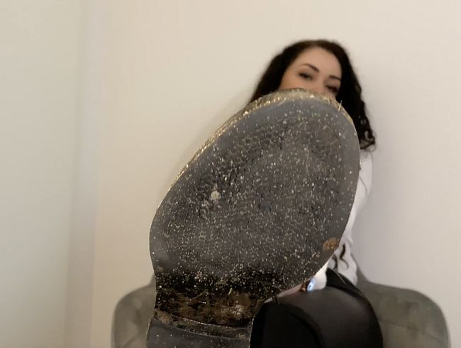 Du bist der DRECK unter meinen Stiefeln (Wunschclip)