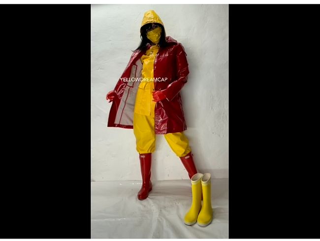 Friesennerz Gummistiefel PVC und Latex in Szene gesetzt