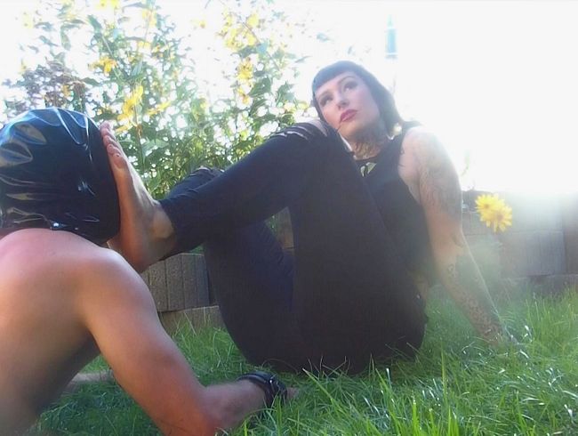 If The Tattooed Girl Next Door... 2/3