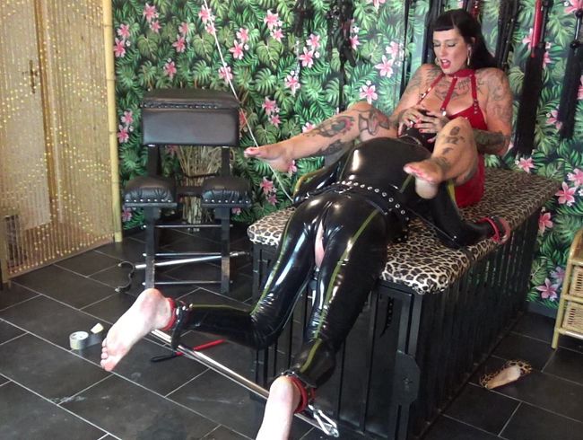 Latex Obsession 3