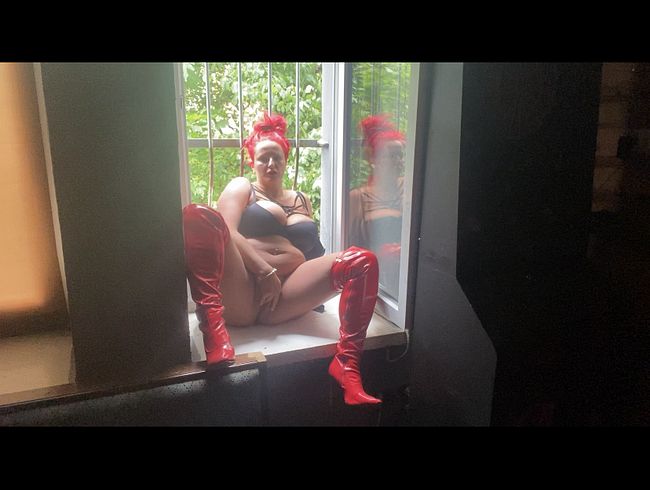 Im geilen Outfit meine Fotze verwöhnt. Mein Dirty Talk dazu wird deinen Schwanz zum platzen bringen